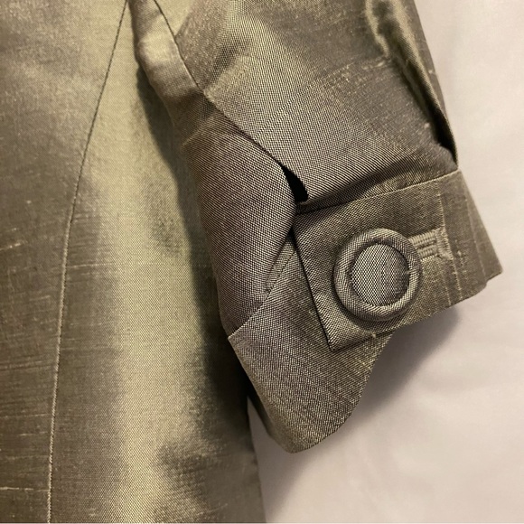 Ann Taylor LOFT Silver short sleeve cropped Jacket Sz 2 - Picture 8 of 8